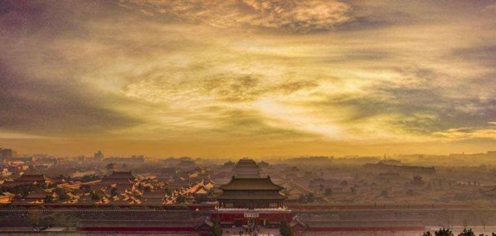 类似极品芝麻官的游戏